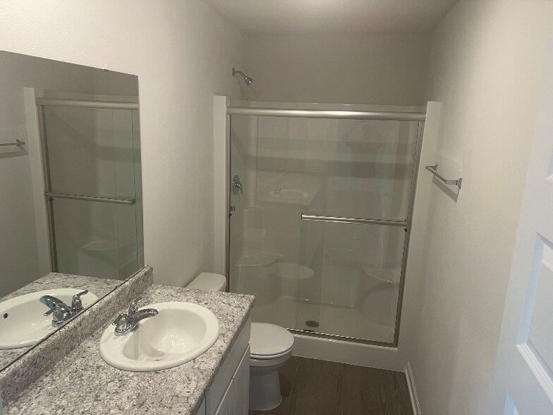 Building Photo - 2113 Brook Ridge Ct