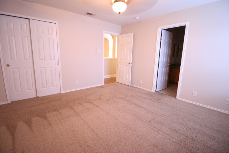 Building Photo - 369 Tanager Dr