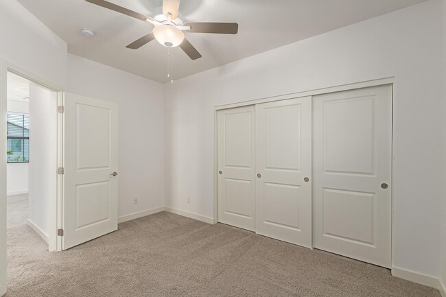 Building Photo - 5552 S Dillon