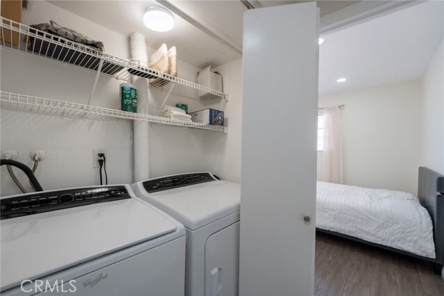 Building Photo - 7757 Vía Rosa Maria