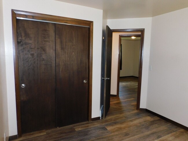 Building Photo - Beautiful 3 bedroom 2 bath Single Family H...