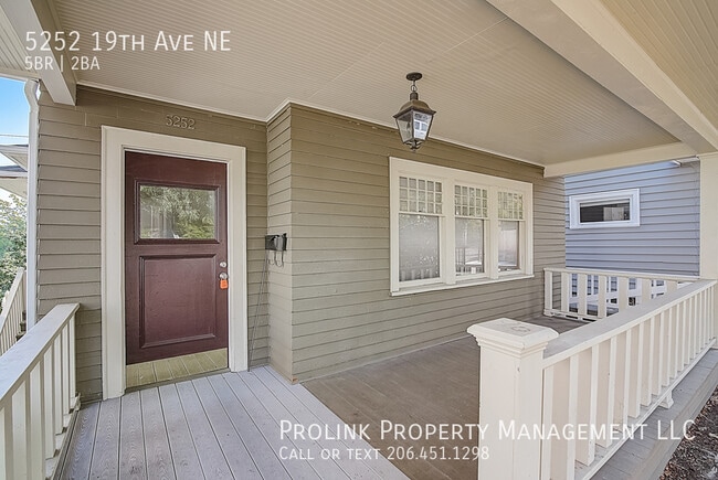 Building Photo - 5252 19th Ave NE