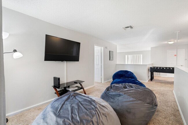 Building Photo - 346 Riggs Cir