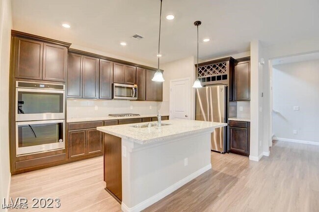 Building Photo - 4148 Elegant Chateau St