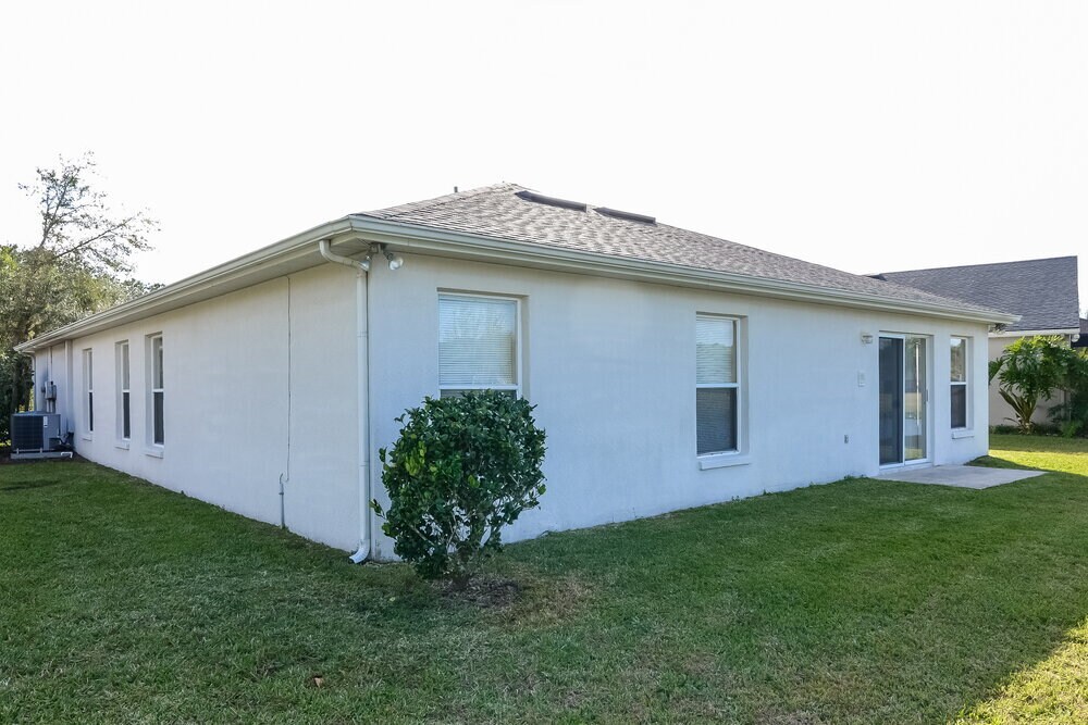 Building Photo - 26641 Sea Hero Cir