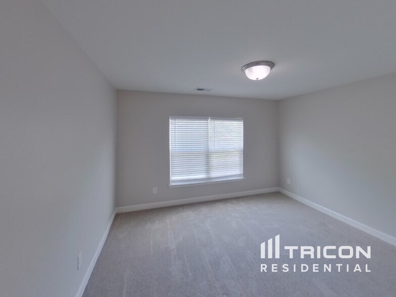 Building Photo - 2271 Cason Ln