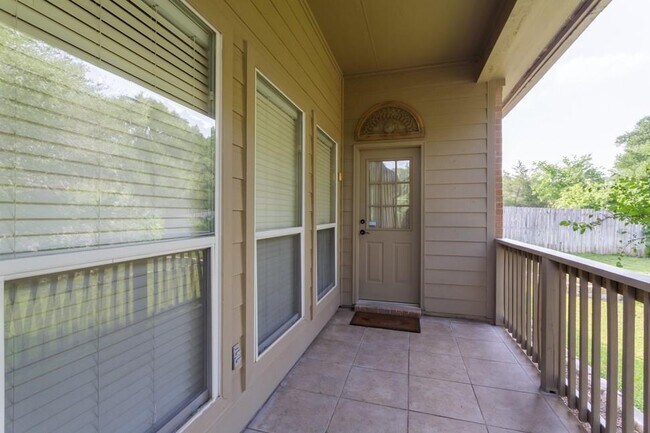 Building Photo - 1101 Cimarron Ct