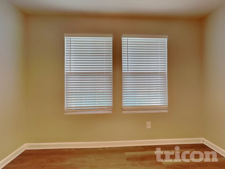 Building Photo - 357 Indian River Dr