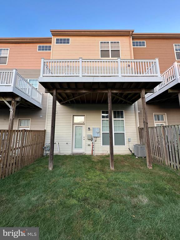 Building Photo - 9075 Alexander Way