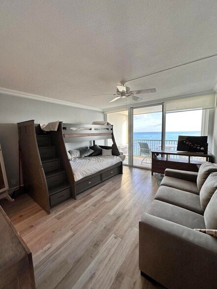 Building Photo - 5400 N Ocean Dr