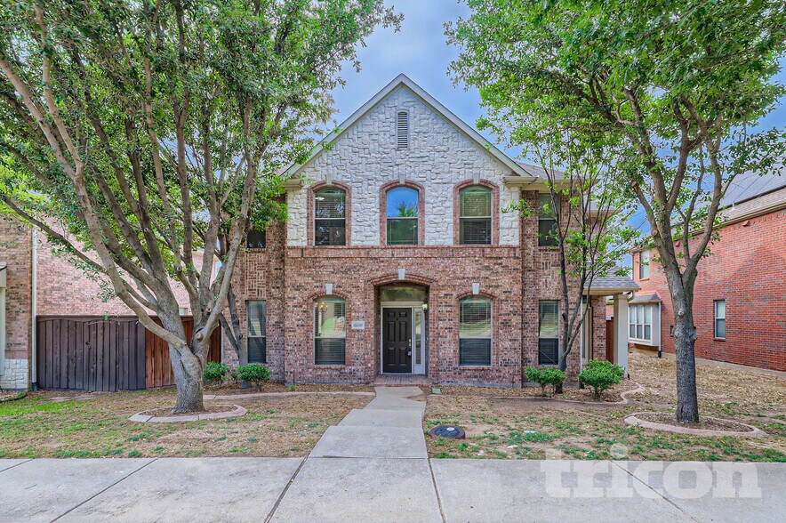 Building Photo - 8698 Fisher Dr