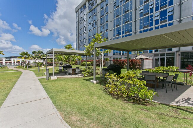 Building Photo - 7000 Hawaii Kai Dr