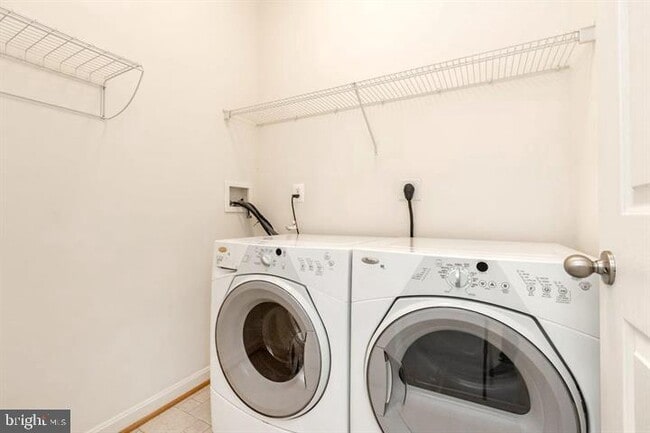 Building Photo - 11843 Skylark Rd