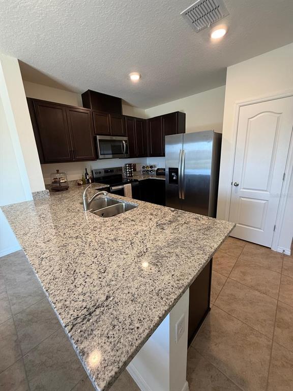 Building Photo - 1419 Plank Pl