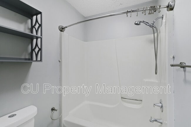 Building Photo - 505 Clearwater Dr