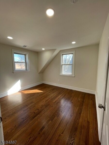 Building Photo - 421 Flanders Ave