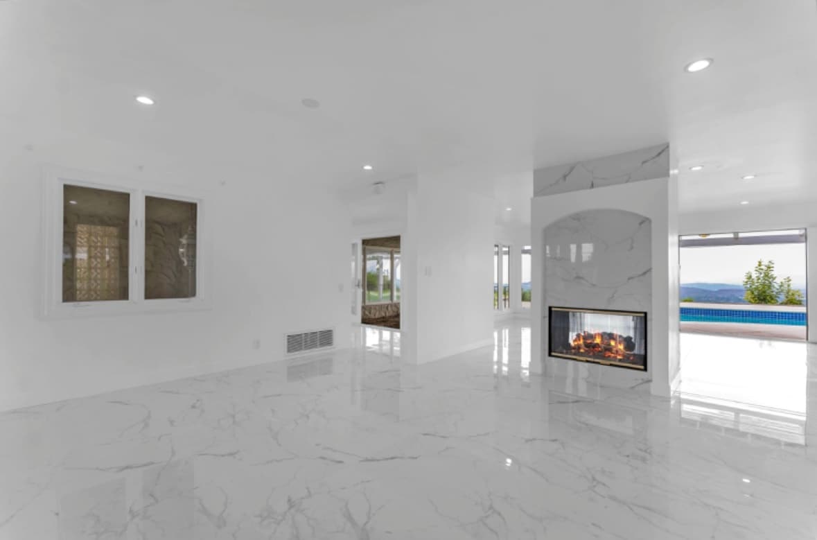 Building Photo - 2506 Sapra St