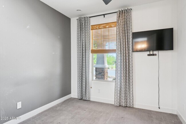 Building Photo - 5554 S Archer