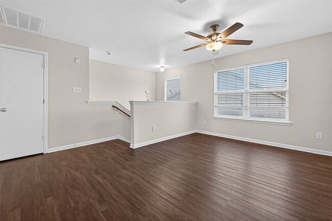 Building Photo - 7507 Legacy Pines Dr