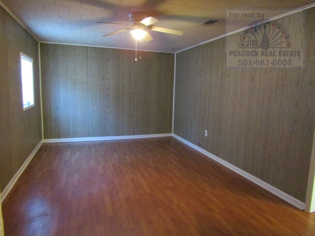 Building Photo - 3022 Hines Dr