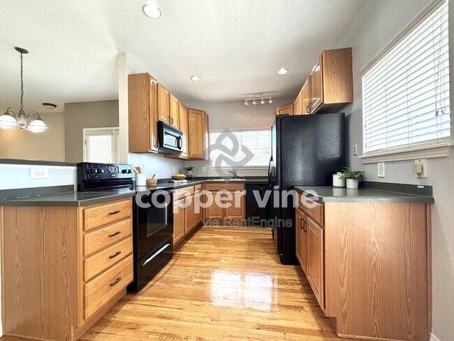Building Photo - 9301 Amison Cir