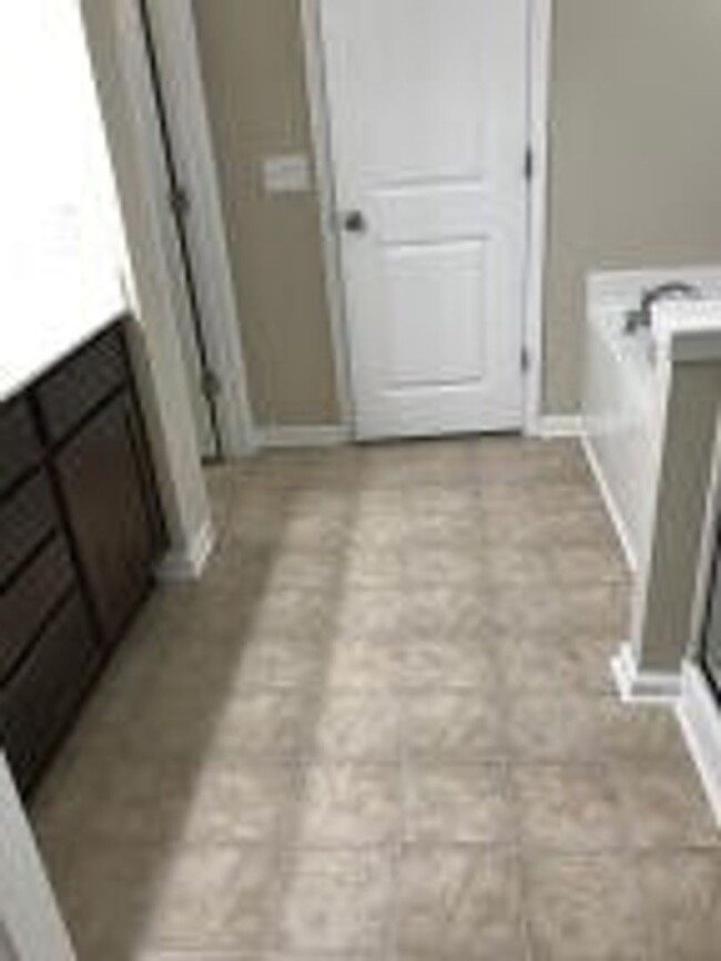 Building Photo - Two story traditional home in Sophia Landing.