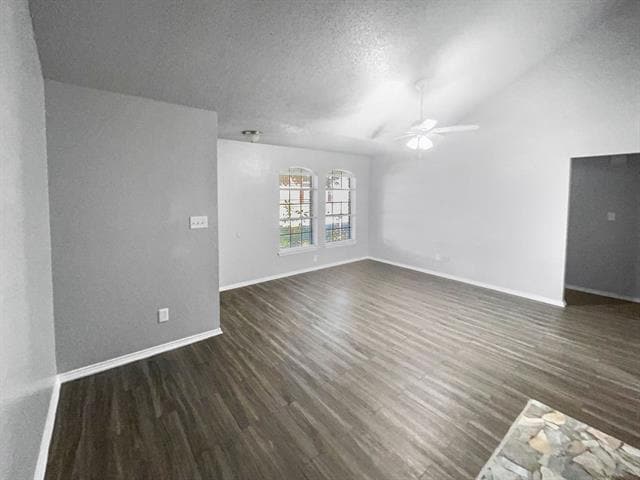 Building Photo - 10605 Flamewood Dr