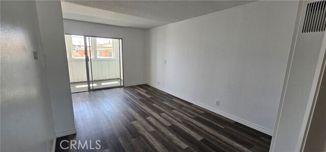 Building Photo - 102 Avenida San Fernando