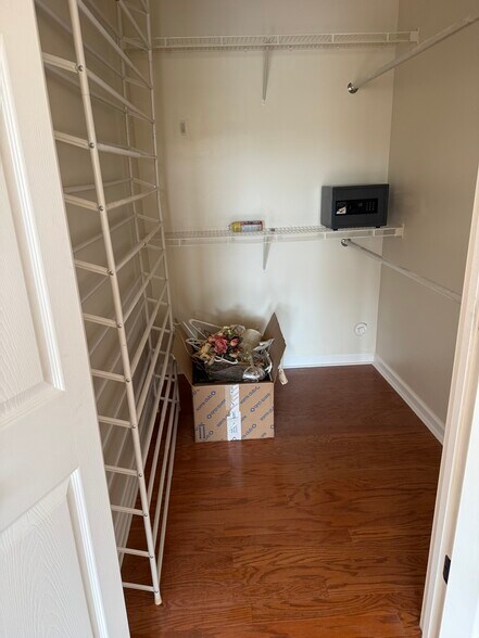 Building Photo - 6318 Sky Song Ln