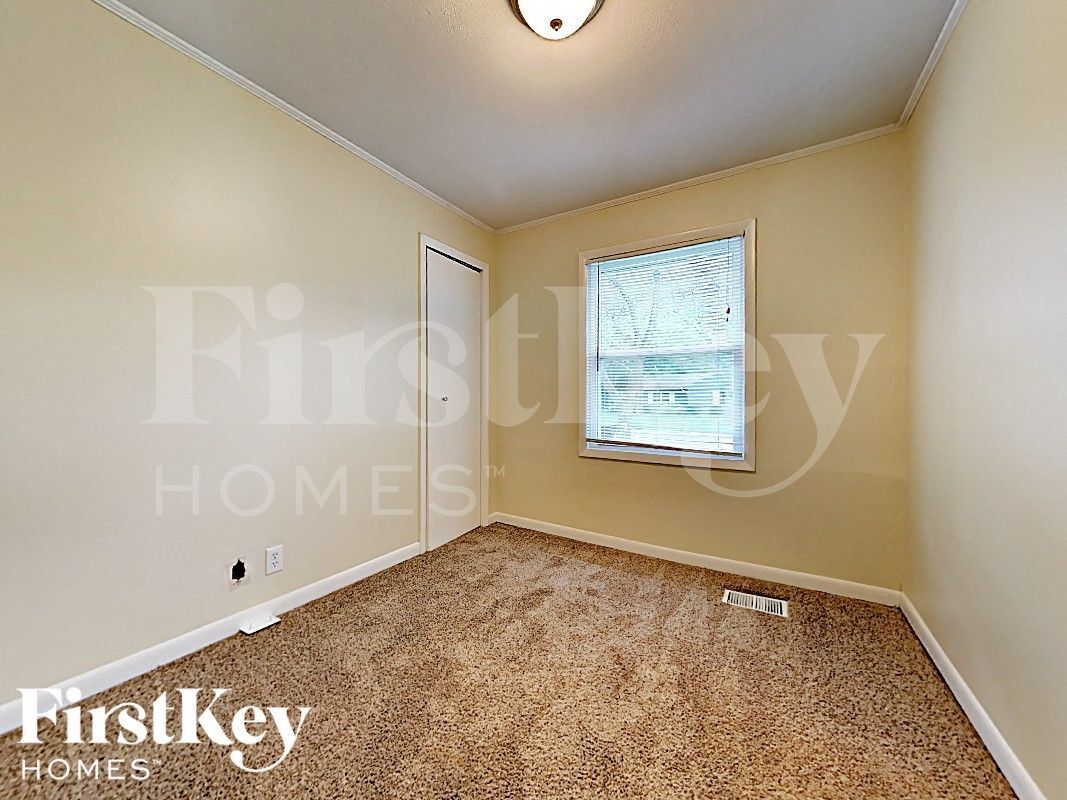 Building Photo - 344 Nassau St