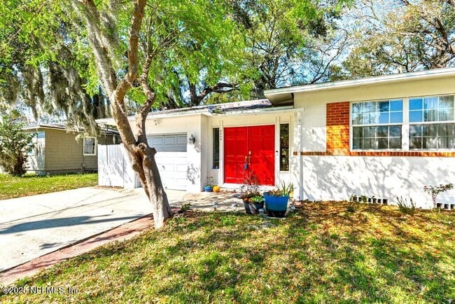 Primary Photo - 6545 Newcastle Rd