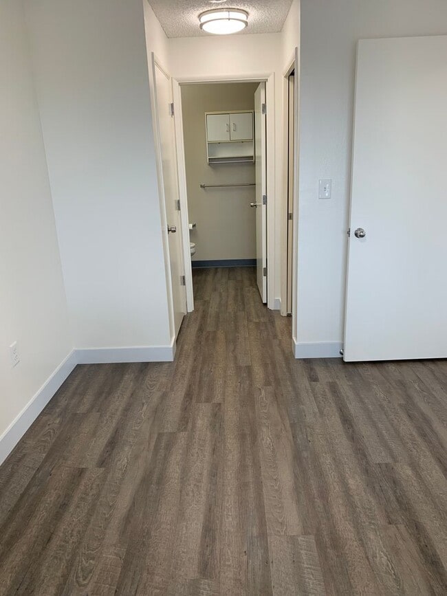 Building Photo - Kulana Knolls 3 Bed 2 Bath 2 assigned parking
