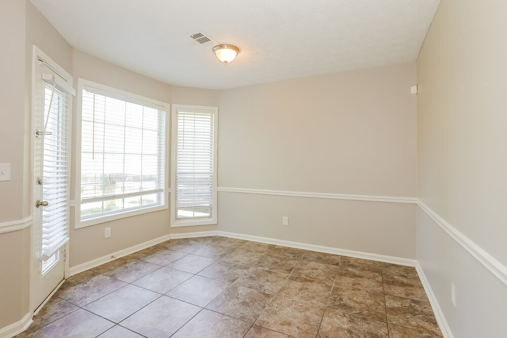 Building Photo - 350 Towler Dr