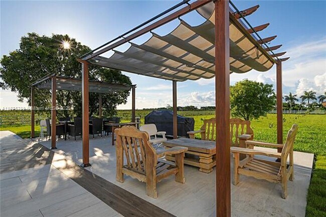 Building Photo - 34850 SW 218th Ave