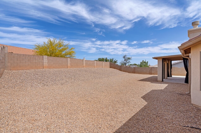 Building Photo - 2729 Cartegena Dr