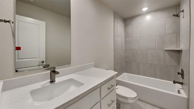 Building Photo - 9121 NW 127th St