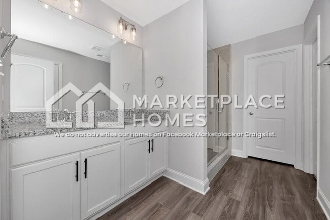 Building Photo - 14163 Nursery Dr