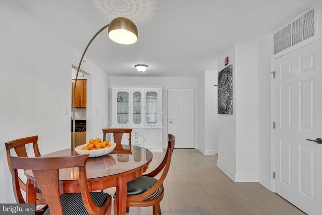 Building Photo - 3401 38th St NW
