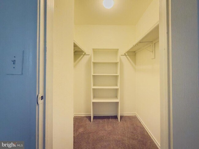 Building Photo - 18520 Boysenberry Dr