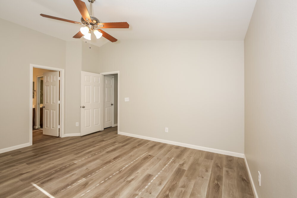Building Photo - 9453 Milkweed Canyon Ave