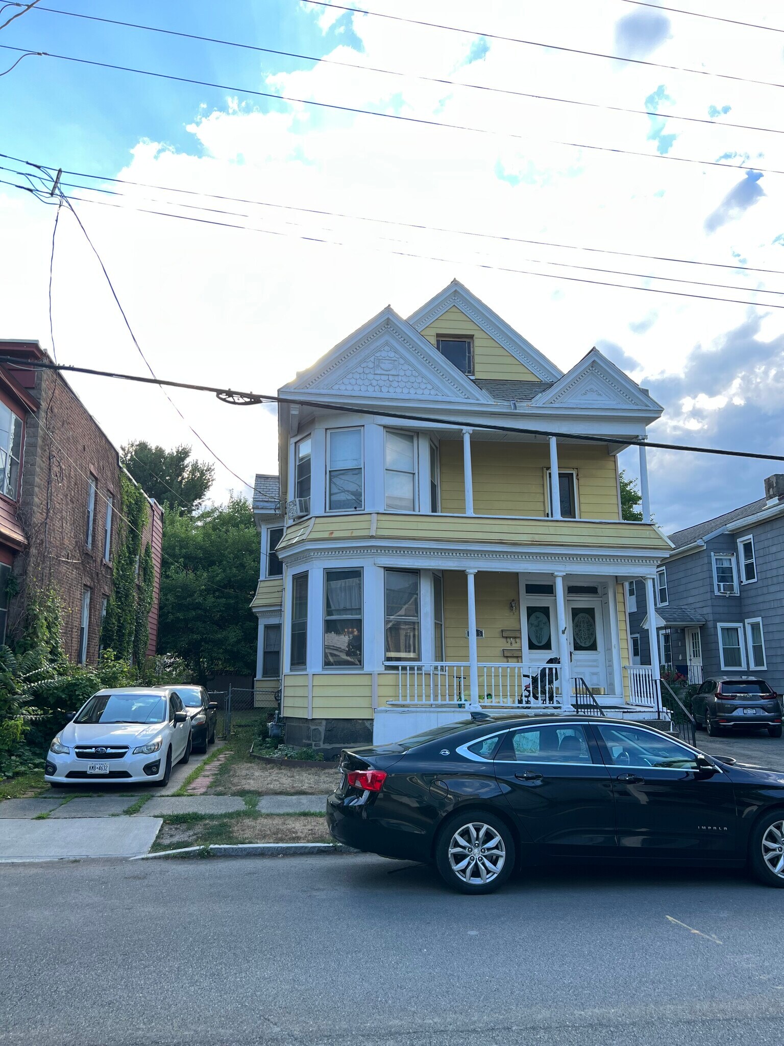 Building Photo - 1815 6th Ave