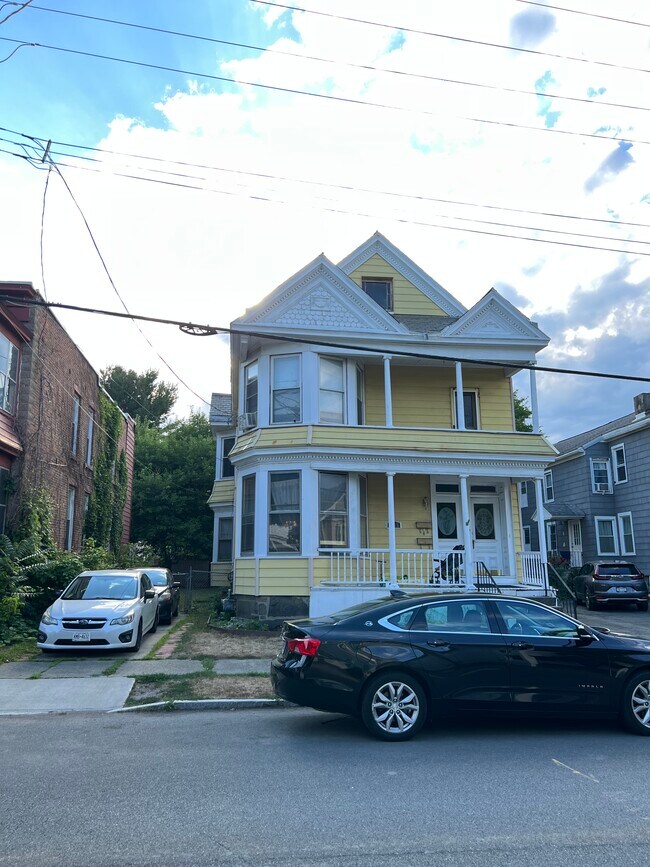 Building Photo - 1815 6th Ave