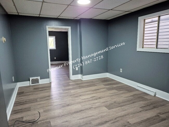 Building Photo - 1324 Beaver Rd