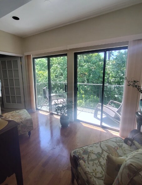 Building Photo - 3071 Lenox Rd NE