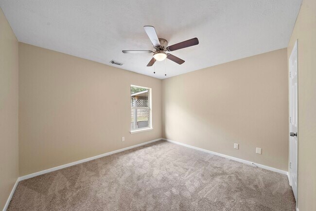 Building Photo - 11403 Sandermeyer Dr