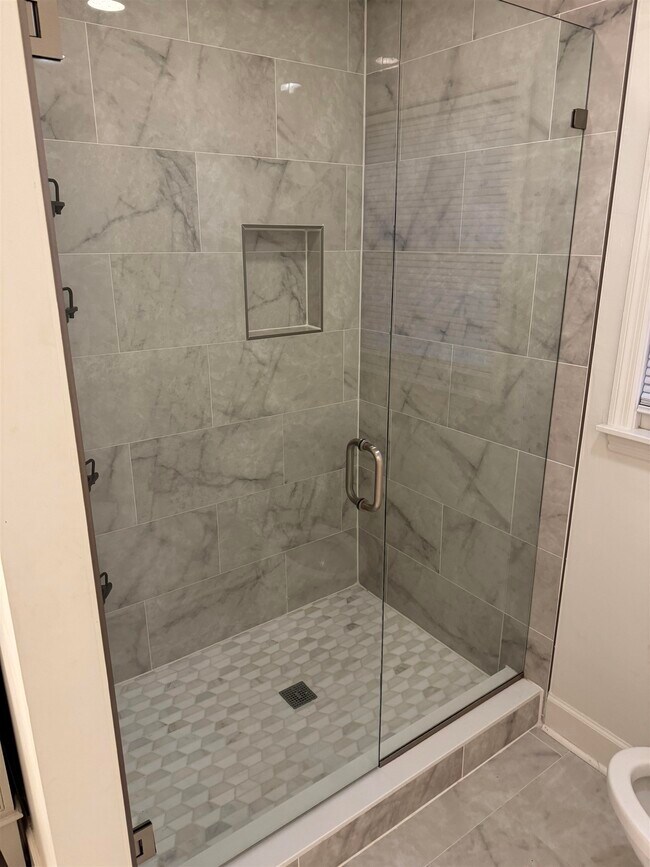 Building Photo - 7670 McHenry Cir E