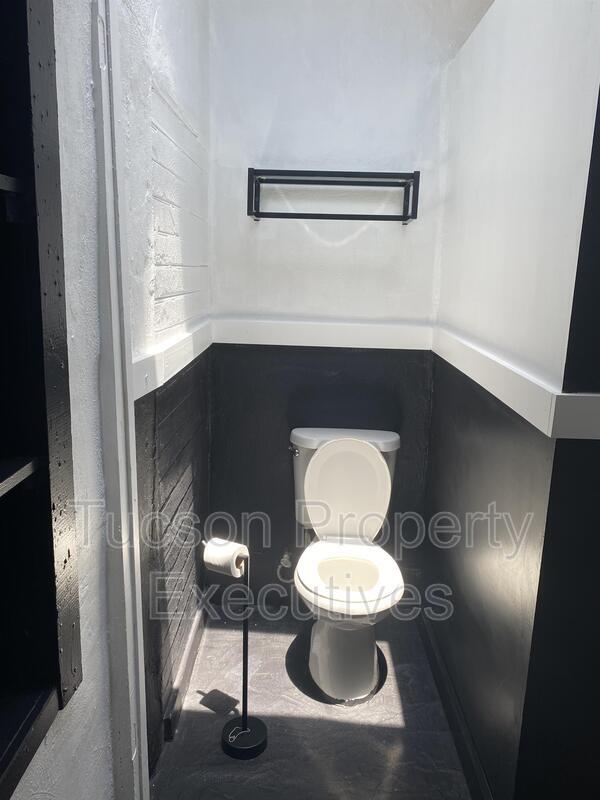 Building Photo - 91 W Simpson St