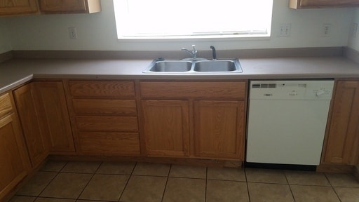 Building Photo - Charming Nephi 4-Plex, Pet Friendly