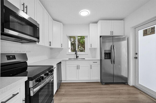 Building Photo - 250 NW 45th St