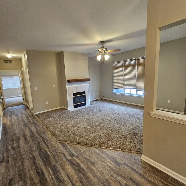 Building Photo - Spacious 2-Bedroom Townhouse with 2 Full Baths, Fireplace & Garage